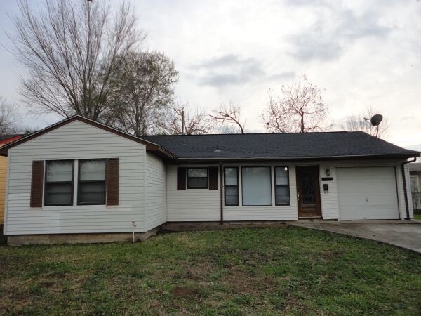 property at 3718 Penwood Way