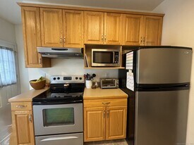 12 Wishing Well Ln in New Milford, CT - Building Photo