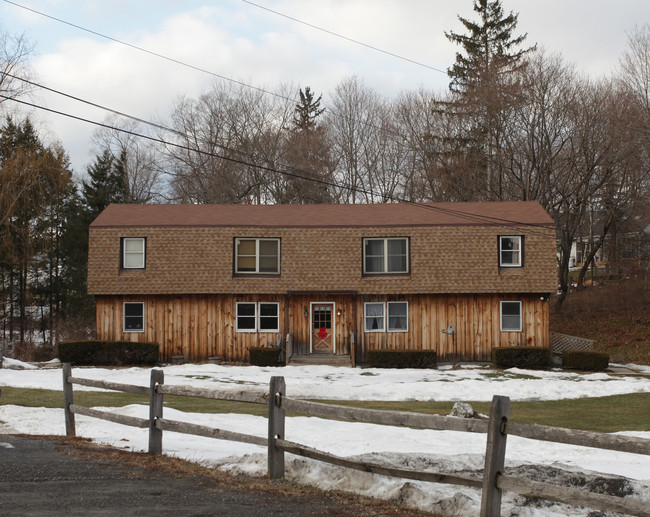 59 Anthony St in Hillsdale, NY - Foto de edificio - Building Photo