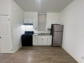 1311 W Allegheny Ave in Philadelphia, PA - Building Photo - Building Photo