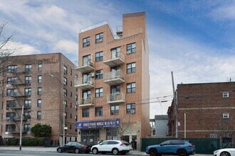 366 Kings Hwy in Brooklyn, NY - Building Photo - Building Photo