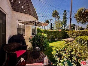 804 N Doheny Dr in West Hollywood, CA - Building Photo - Building Photo