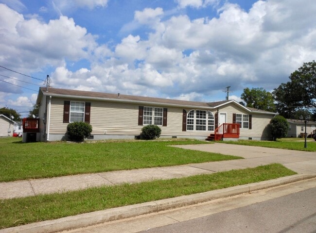 property at 400 Shoreline Cir