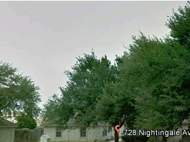 728 Nightingale Ave in McAllen, TX - Foto de edificio