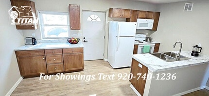 1704 W Mason St in Green Bay, WI - Building Photo - Building Photo