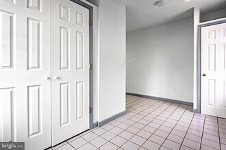 1327 Snyder Ave in Philadelphia, PA - Building Photo - Building Photo