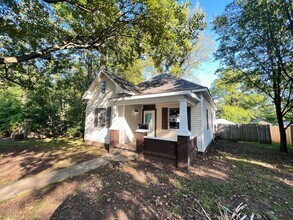 1027 W Florida St in Springfield, MO - Building Photo - Building Photo