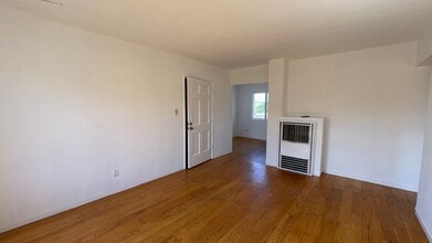 1910-1910 42nd Ave in Oakland, CA - Building Photo - Building Photo