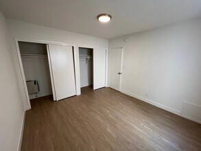 12714 Matteson Ave in Los Angeles, CA - Foto de edificio - Building Photo