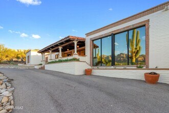 2940 E Camino Juan Paisano in Tucson, AZ - Foto de edificio - Building Photo