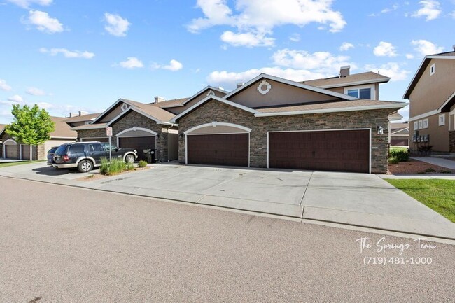 property at 756 Brambleberry Hts
