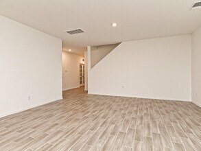 1625 Holly Lk Dr in Leander, TX - Building Photo - Building Photo