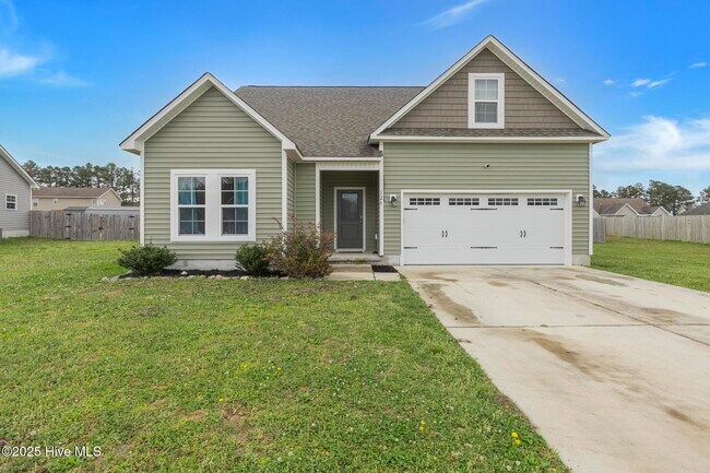 128 Pembury Way in Richlands, NC - Building Photo - Building Photo
