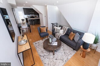 2102 Berges St in Philadelphia, PA - Building Photo - Building Photo