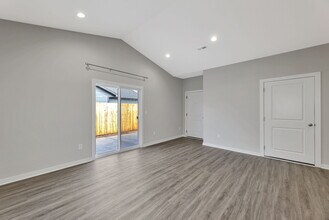 13432 Haskell Ct in Wichita, KS - Building Photo - Building Photo