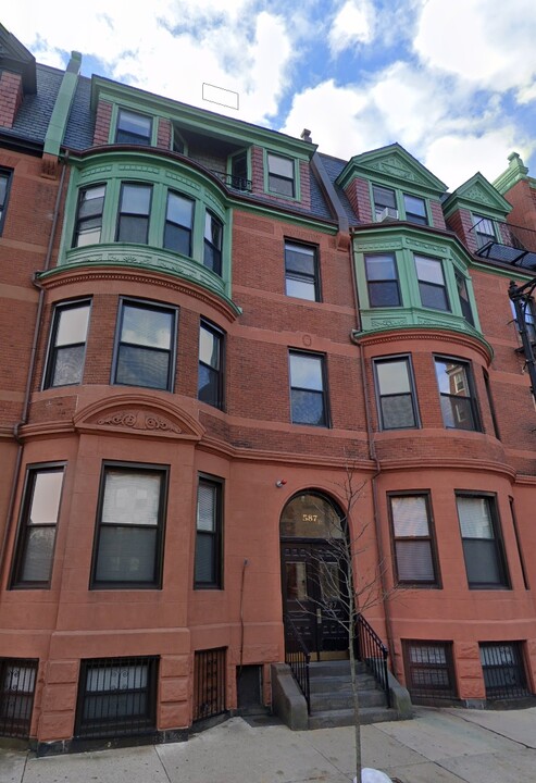 587 Beacon St in Boston, MA - Foto de edificio