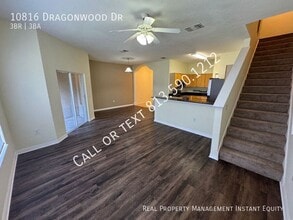10816 Dragonwood Dr in Tampa, FL - Building Photo - Building Photo