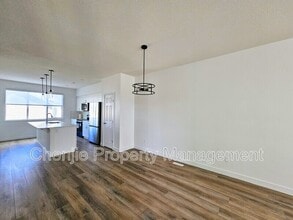 20960-20919 19 Ave NW in Edmonton, AB - Building Photo - Building Photo