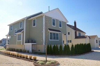 23 Parkway, Unit 532 in Point Pleasant Beach, NJ - Building Photo - Building Photo