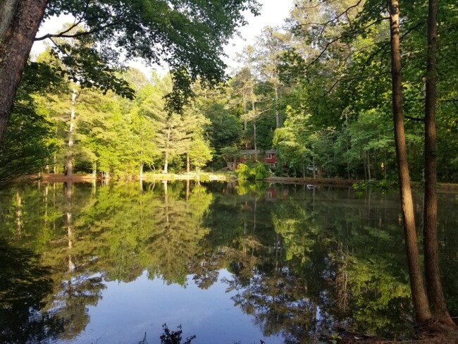 794 Allgood Rd in Stone Mountain, GA - Building Photo - Building Photo