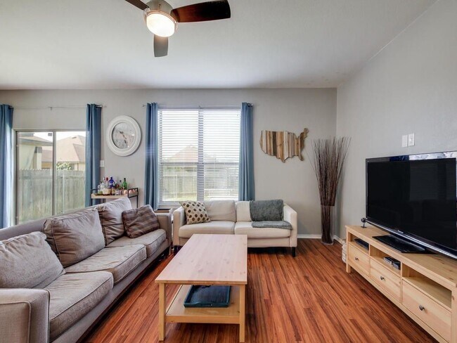 1013 Oatmeal Drive in Pflugerville, TX - Building Photo - Building Photo