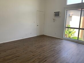 808 Coriander Dr, Unit #A in Torrance, CA - Building Photo - Building Photo