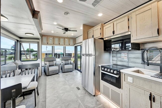 property at 1200 US Hwy 27 N
