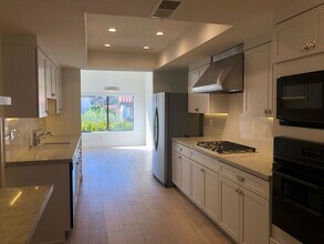 1546 Michael Ln in Pacific Palisades, CA - Building Photo - Building Photo