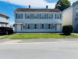 22-24-24 Jane St in Saugerties, NY - Building Photo