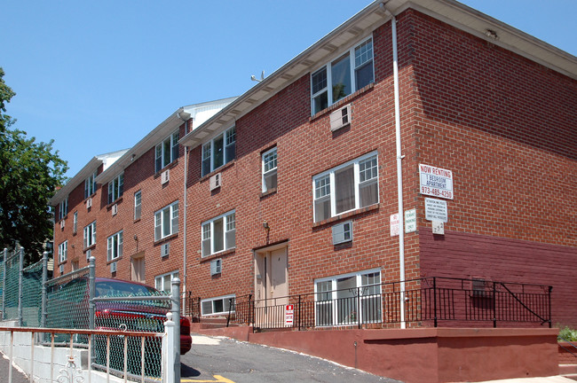 752-756 Mount Prospect Ave in Newark, NJ - Building Photo - Building Photo