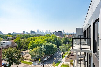 Sheffield of Lincoln Park in Chicago, IL - Building Photo - Building Photo