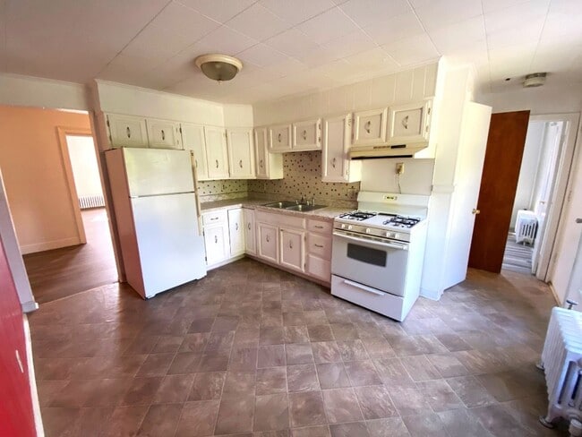 1140 Vestal Ave in Binghamton, NY - Building Photo - Building Photo