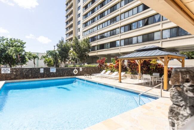 1050 Kinau St in Honolulu, HI - Building Photo - Building Photo