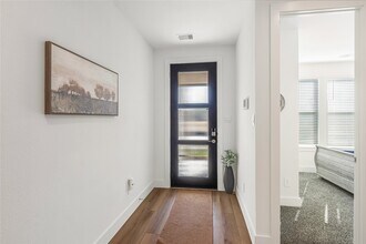 638 Paisley Harbor Ct in Panorama Village, TX - Building Photo - Building Photo