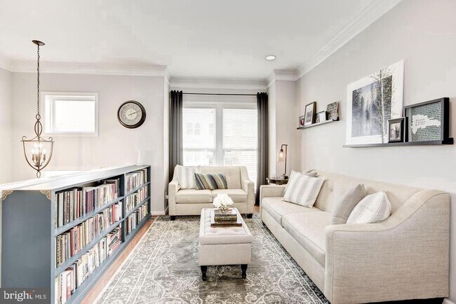 42639 New Dawn Terrace in Ashburn, VA - Building Photo - Building Photo