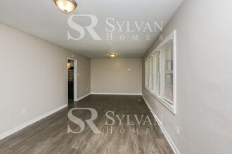 3157 Oak Forest Dr in Jackson, MS - Building Photo - Building Photo