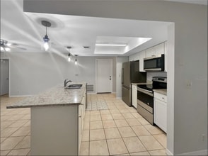 236 Longhorn Dr in Apopka, FL - Foto de edificio - Building Photo