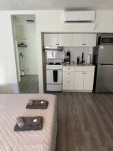 425 2nd St N in St. Petersburg, FL - Building Photo - Building Photo