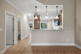 1908 Gracie Bug Lp in Murfreesboro, TN - Building Photo