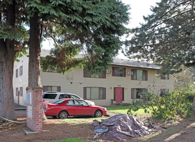 Tamarack Apartments in Kent, WA - Building Photo - Building Photo