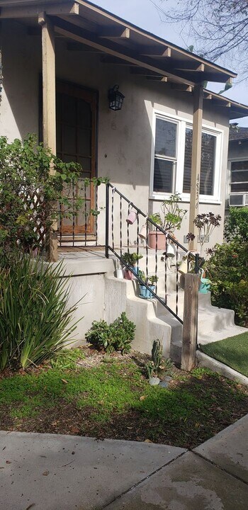 4836 Cypress St in La Mesa, CA - Building Photo