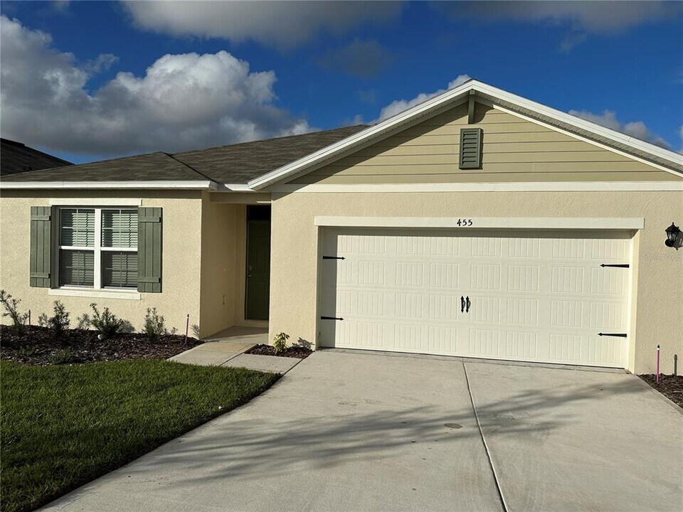 455 Boardwalk Ave in Haines City, FL - Building Photo