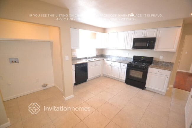 5712 5th Ave, Unit 1 in Los Angeles, CA - Building Photo - Building Photo