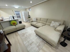 5140 Expressway Dr S in Holbrook, NY - Foto de edificio - Building Photo