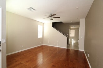 8147 Lake Chippewa St in Las Vegas, NV - Building Photo - Building Photo