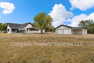 11101 China Spring Rd in Waco, TX - Building Photo - Building Photo
