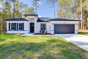 10720 N Citrus Springs Blvd in Citrus Springs, FL - Building Photo