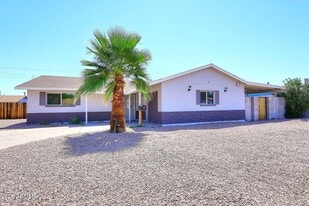 4031 N 81st Ave in Phoenix, AZ - Building Photo