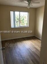 470 S Park Rd in Hollywood, FL - Foto de edificio - Building Photo