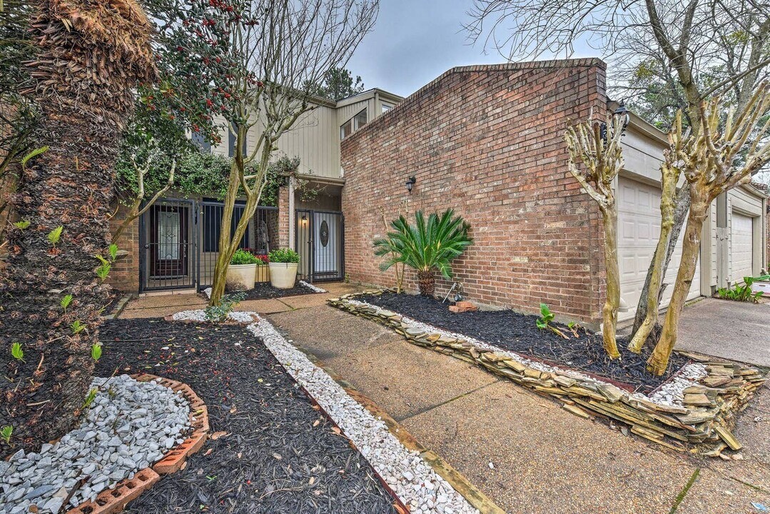 12658 Briar Patch Dr in Houston, TX - Building Photo